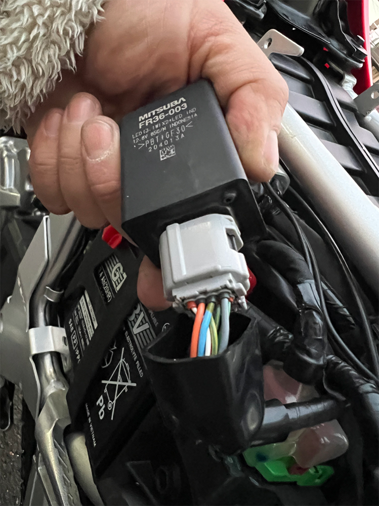 CRF250Rally MD47 純正LEDウインカー 前後セット ダートバイクプラスブログ|CRF250L MD47型 ウインカー取り付け解説