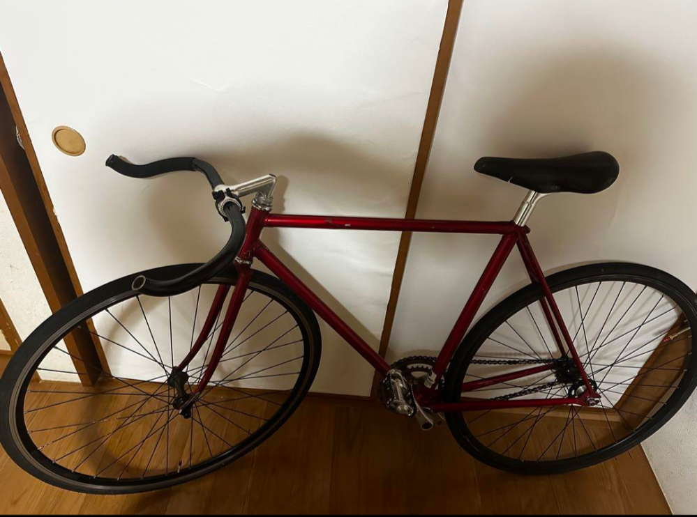 このピストバイクのリアをディスクホイールにしたいのですがなん