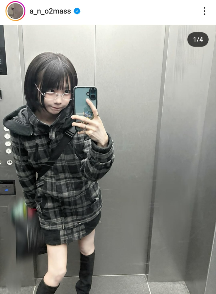 あのちゃんが着用しているこのダッフルコートの詳細を教えてください