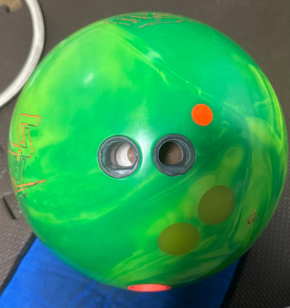 ボウリング 新品・未使用 ボウリングボール(ドリル・穴無し)