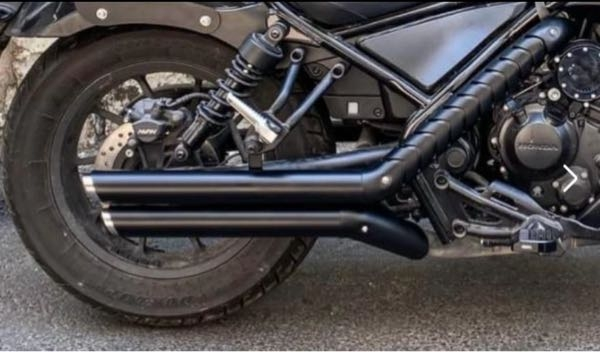 こんにちはバイク初心者です。私はレブル250に乗っていて最近マフラー