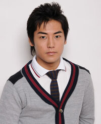 福士誠治に似てる男性を好きになりました この人に似てるってことはたぶん女 Yahoo 知恵袋