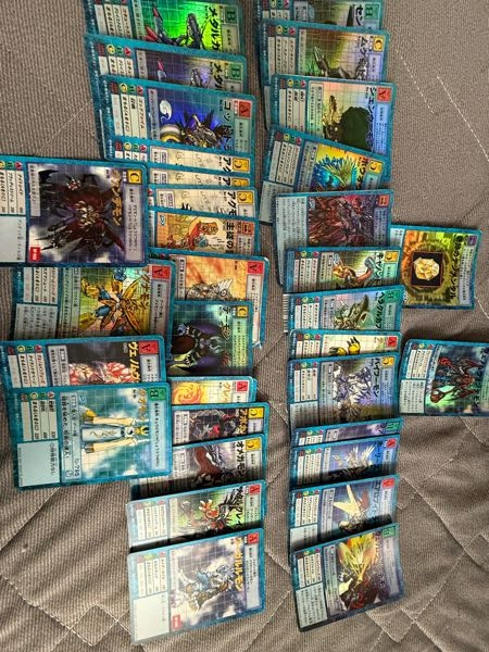 旧裏のデジモンカードについて質問です。家の物置を整理していたら旧裏