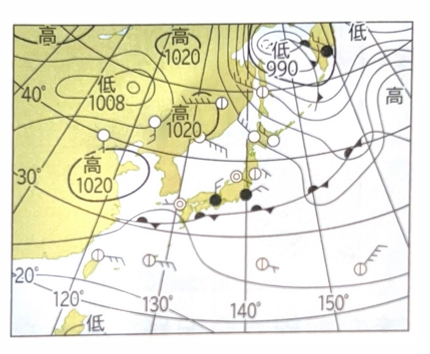 至急！中2です。理科が苦手です。 この天気図の季節がつゆとなっているのですが、その理由を簡単に教えていただきたいです。