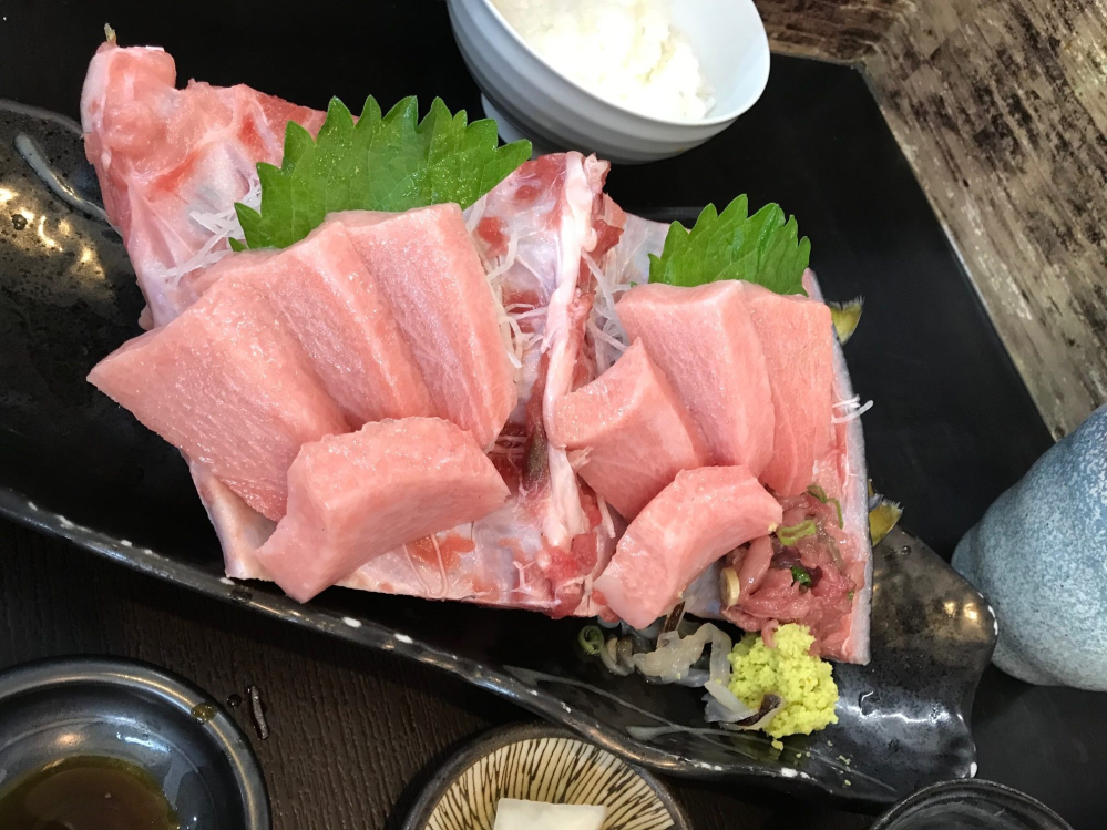 大間まぐろ大とろ刺身定食（税込1650円）美味しそうですか？しつこ過ぎでしょうか。