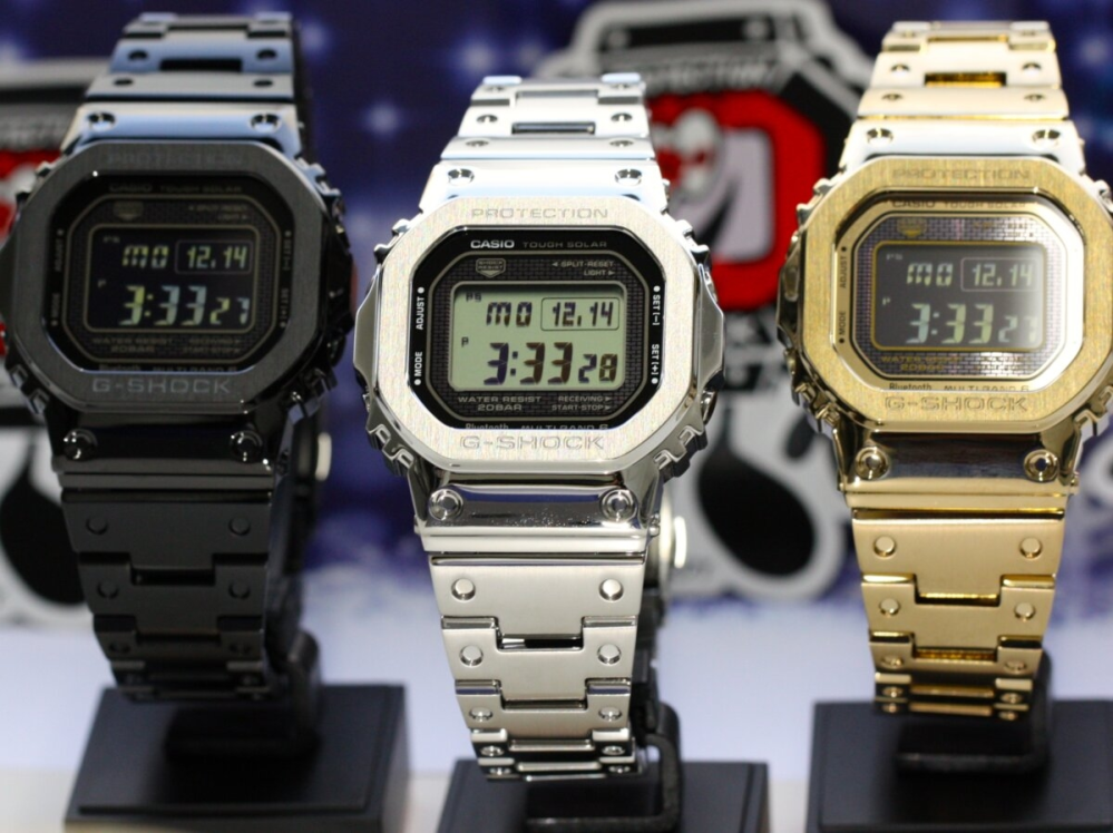 反転液晶と通常液晶、 どっちのがかっこいいですか？ 腕時計 G-SHOCK デジタル ウォッチ