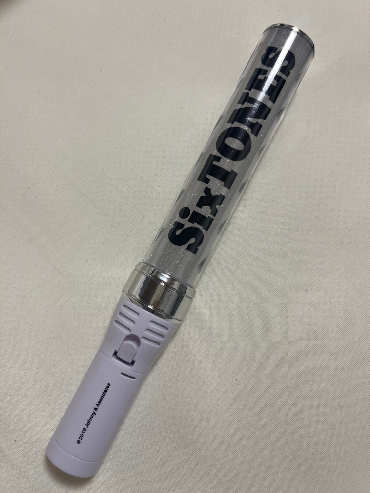 SixTONESチェンエラのペンライトについて質問です。メルカリで買