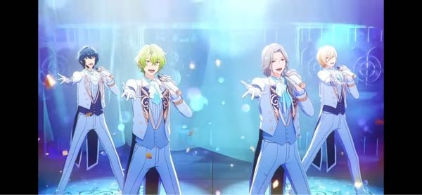 あんスタでこの旧fineの衣装がゲット出来るカードってありますか