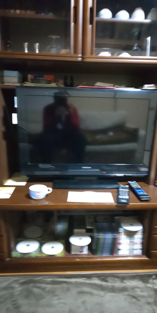 このテレビは、Amazon Fire TV Stick HD 使えますか？無知なので、わかりません。是非教えてください