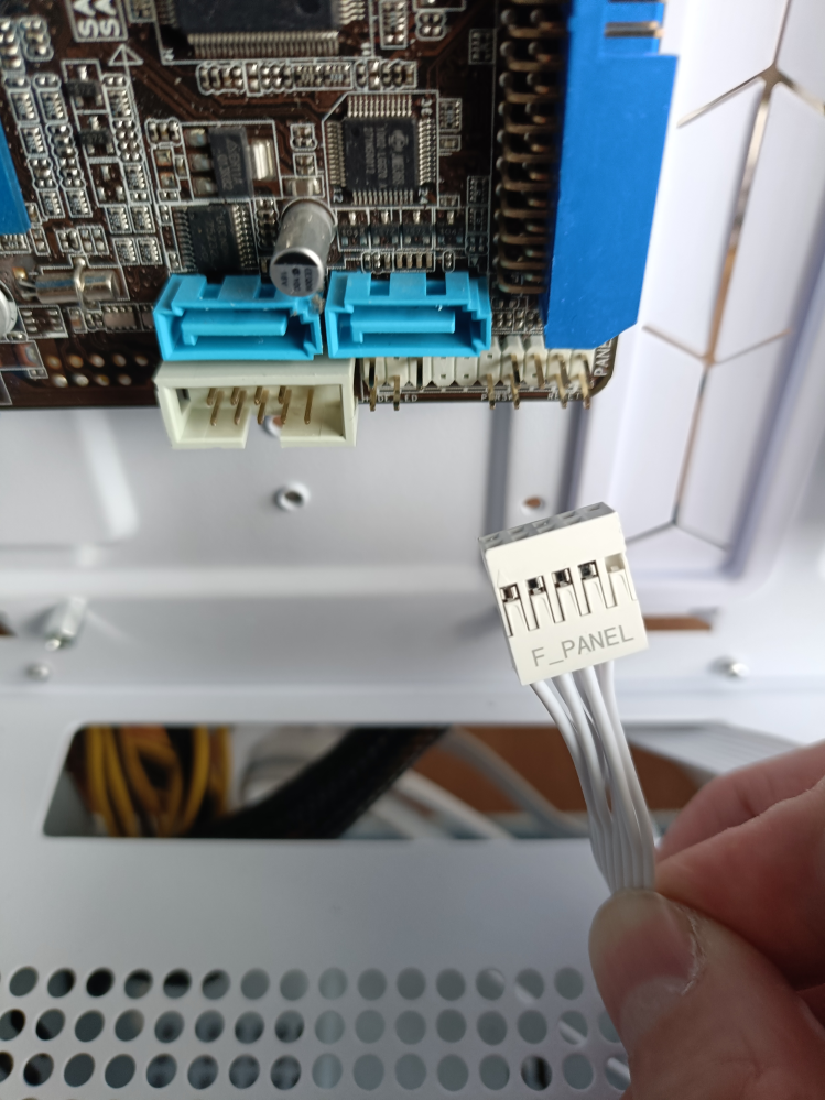 PCパーツ 自作ワークステーションらしきのから外したマザボとか