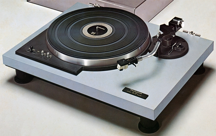 Technics SL-55 このレコードプレーヤーを使用するのに必要な物はなんですか？スピーカーってアクティブスピーカーを付けて聴けますか？ ケーブルの種類とかスピーカーに使用するケーブルとかを知りたいです。 知識がなく調べても良く分かりませんでした 詳しい方いたら教えてください。