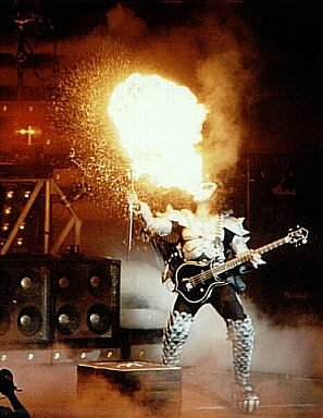 タイトルに「炎」、「fire」、「燃える」などがある1曲お願いします。 似たような言葉であれば、何でもOKです。 Georgia Gibbs「Kiss of fire」 https://youtu.be/mLpzfER6w3c?si=R5Z24Ry08L-TIO0x