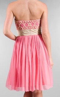 洋服サイズ直し 結婚式 こちらのワンピースをus4号からus0 Yahoo 知恵袋