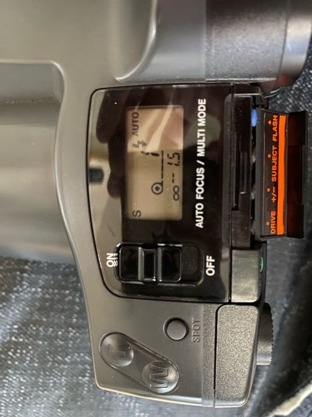 この度オリンパスizm300フィルムカメラを購入しましたが、栄華に動