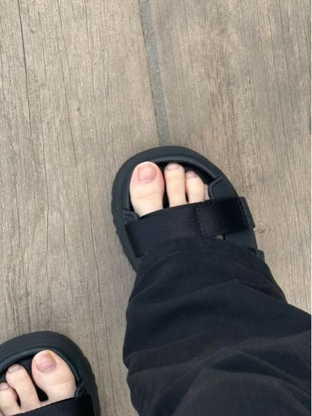 先日uggのgoldenriseの23cmを購入したのですが、サイズが小さいよ