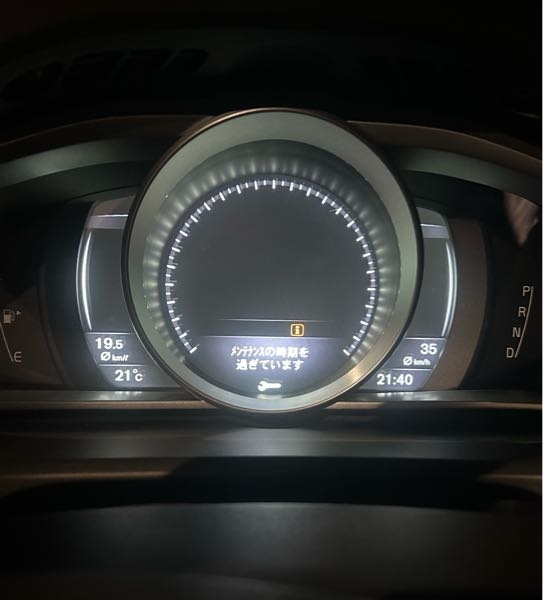 今年4月にボルボv40d4se（2016モデル）をディーラーではなくボルボ専門
