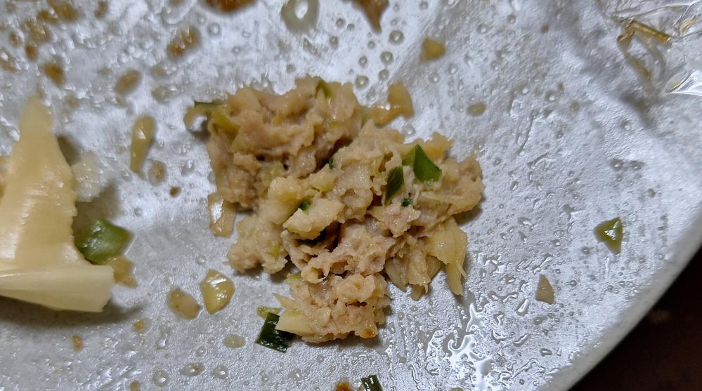 生焼け餃子 生焼けの餃子を食べてしまったかもしれません; - 夕食に冷凍餃子を食