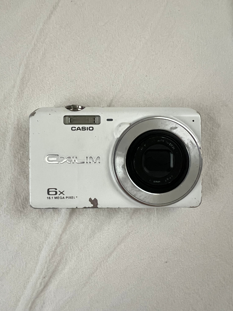 CASIOのEXILIM6Xというコンパクトデジタルカメラを貰った - Yahoo