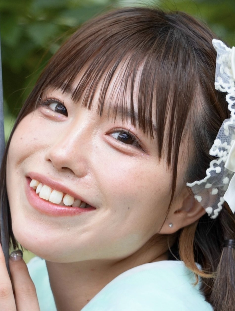 アイドル7人直筆サイン写真本物 アイドル7人直筆サイン写真本物の通販 by ステイゴールド ｜ラクマ
