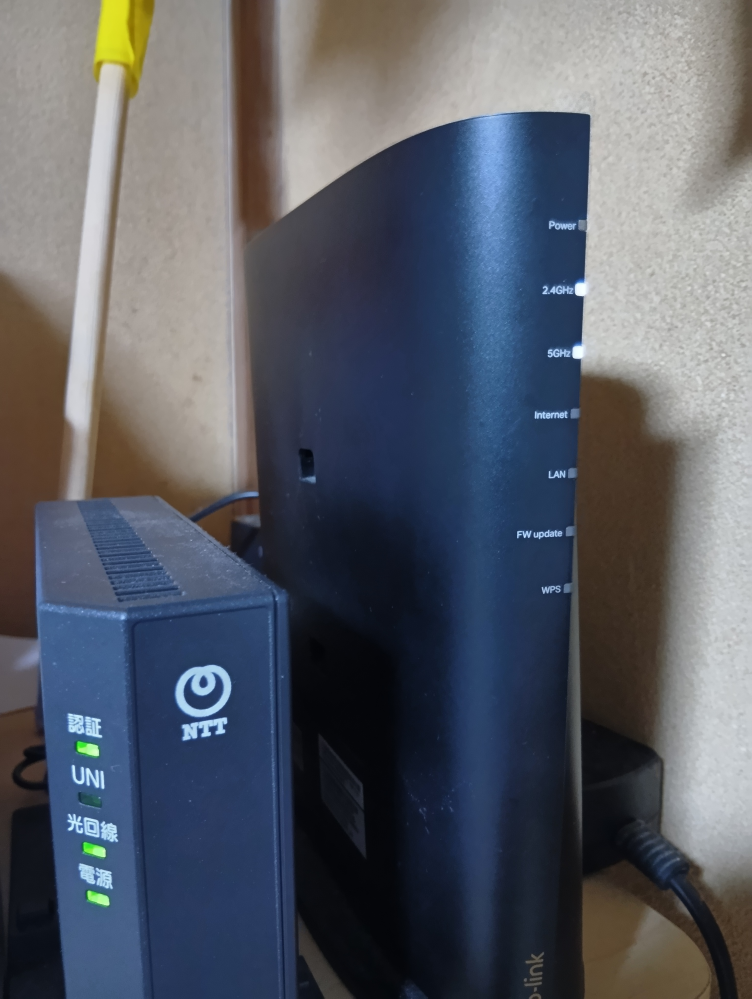 Buffalo というブランドのルータ。3ヶ月ぐらいご利用しております。 Buffalo というブランドのルータ。3ヶ月ぐらいご利用しており