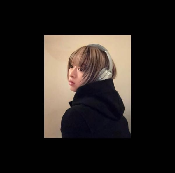 森七菜さんの付けているヘッドホンの詳細を教えて頂きたいです。