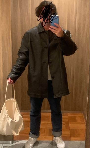 oldgapのレザーカーコートを買いました。サイズ感はおかしいですか