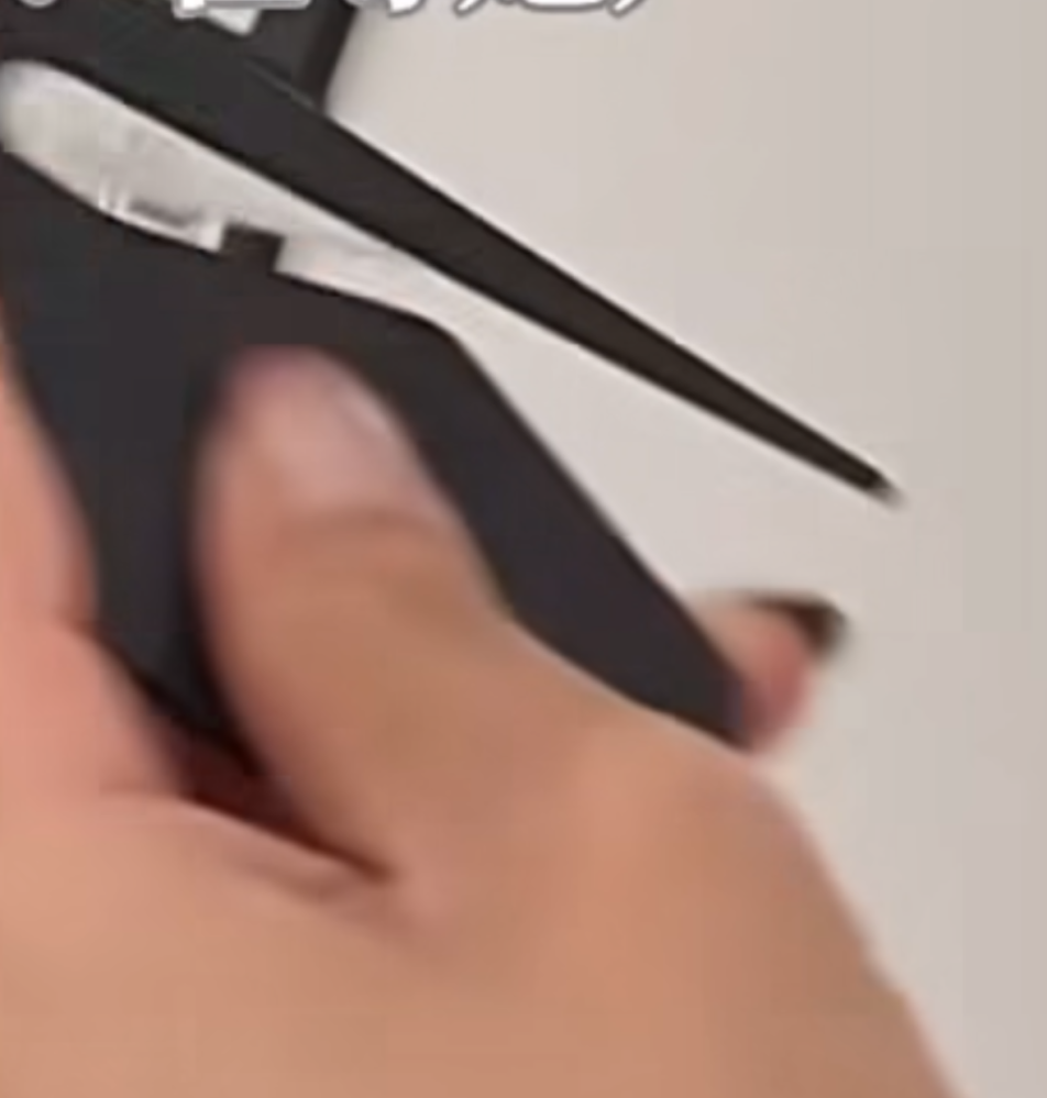 画像の商品にについて質問です。この画像の商品を知りたいのですが