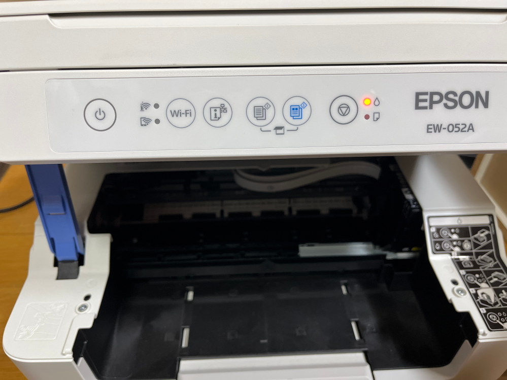 インクジェットプリンターEPSONEW-052A写真のインク用紙のオ