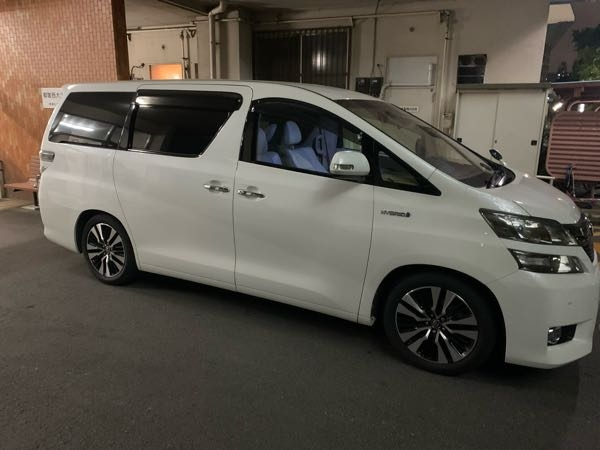 ヴェルファイア20ハイブリッドに乗っています。車にあんまり詳しくない 