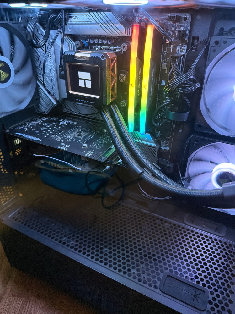 メルカリの中古のゲーミングpcについてメルカリで中古でpcを買ったの 