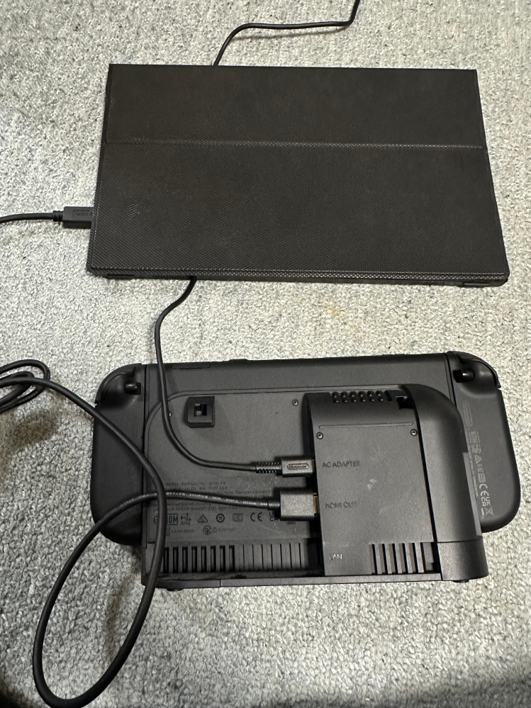 Switch2をモバイルモニターに出力したいのですが、写真のようにやって