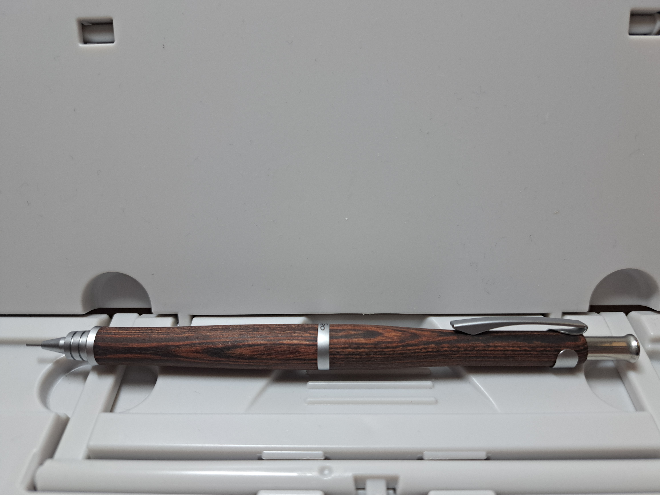 PILOTのs20のシャーペンのノックボタンと、互換性のあるノックボ