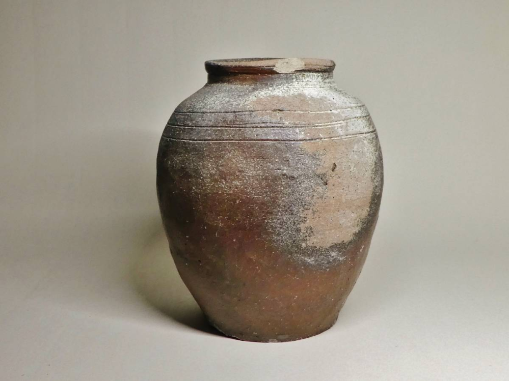 古美骨董】備前壺愛好家に限って質問します。備前壺の制作時代でお好み