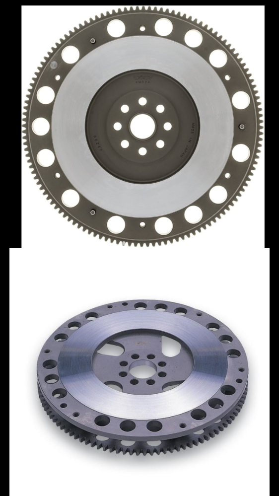 フライホイールについて質問です。 エクセディ製のフライホイールです。上の物と下の物は同じ品番なのですが、どのような違いがあるのでしょうか。 両方ともfa20/24用の品番はTF02と書いてありました。