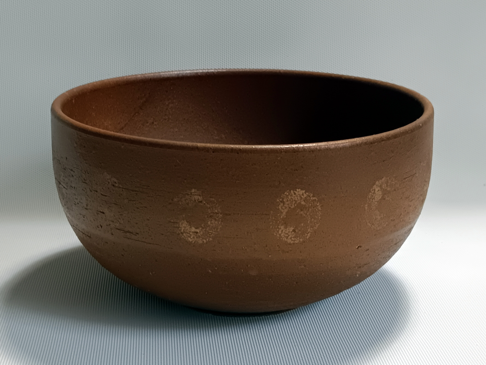 器の品名と用途をご教示ください。どうも食器ではないと思います