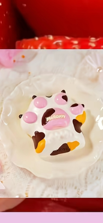 妹の誕生日にメロジョイのスクイーズを買ってあげたいのですが、肉球の