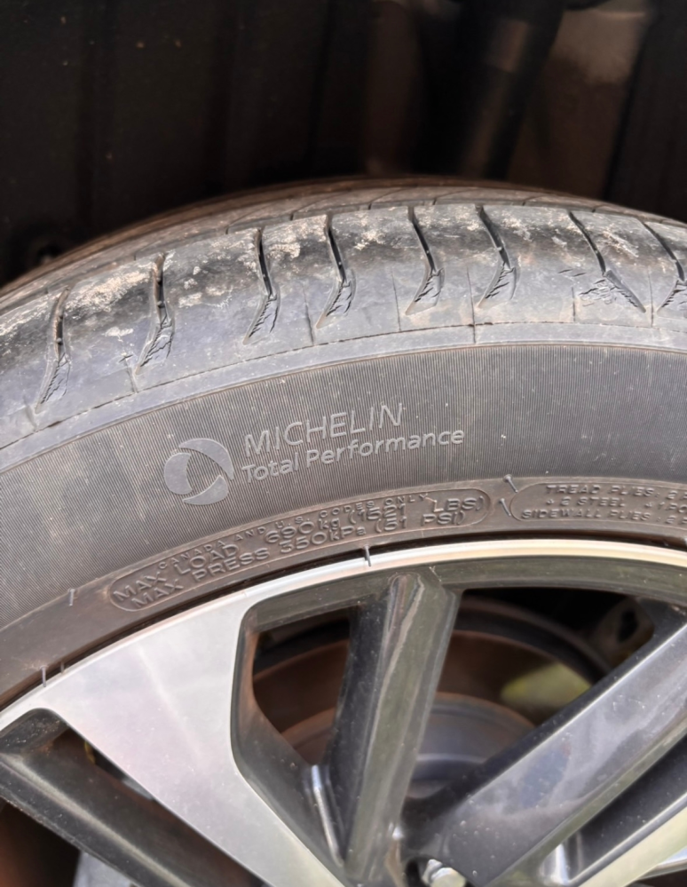 サマータイヤについて質問です。2年ほど前に新車で購入しその時から 