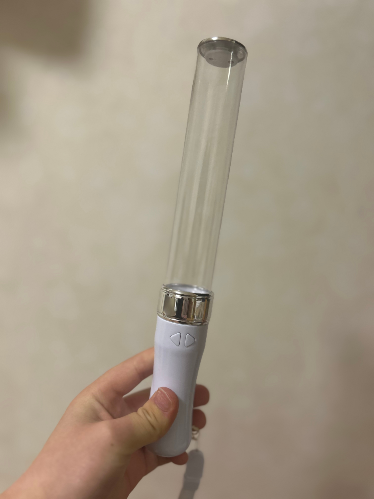 質問です。MELLOWDEARUSの単独ライブの事前通販があるのです