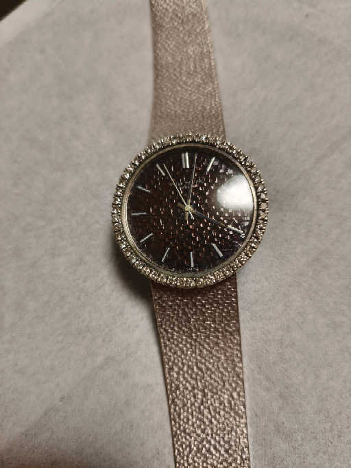 高級時計やPATEKPHILIPPE、アンティーク時計に詳しい方に質問です 