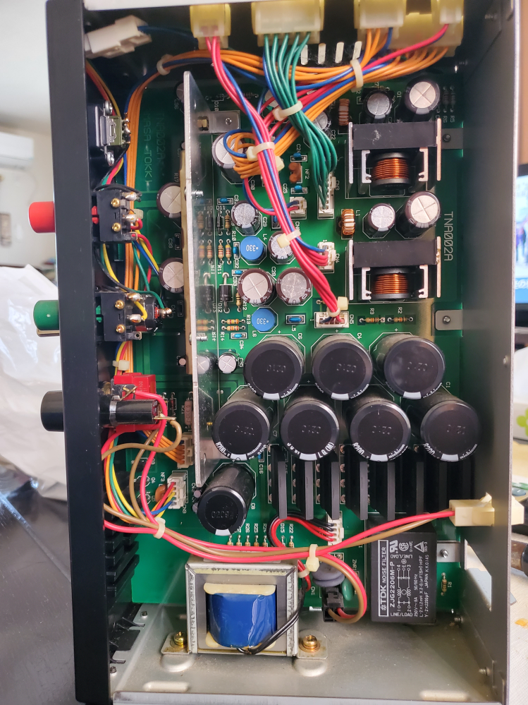 パチスロ機を家庭で使用する場合についての質問です。 - 電源ボックス