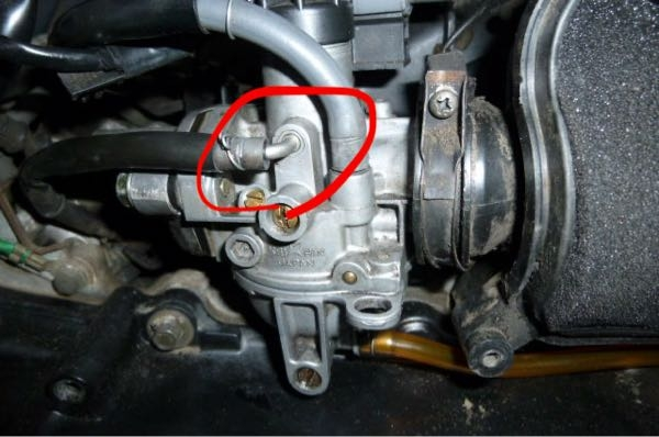 af34エンジンライブdio キャブレター　付き　実動車から下ろしました ネットの写真から拾ってきました。ライブディオAF34のキャブレターです