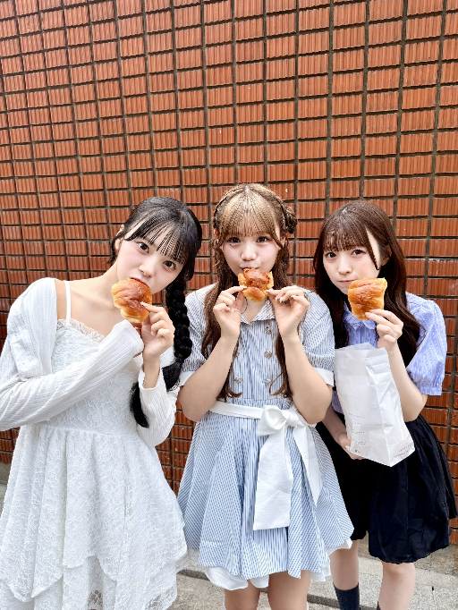 iLifeというアイドルグループのランチェキには2枚1セットでど