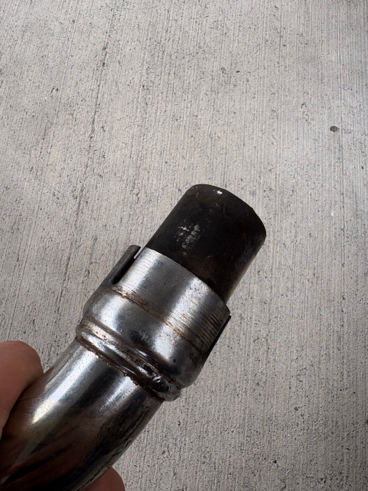 cb750fourk2純正マフラーについての質問なんですけれどもこの取り付け