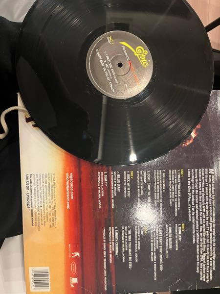 レコードに詳しい方、教えてください。 - メルカリで1万8000円でTheEs