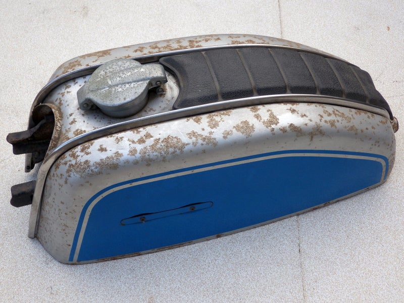 cb125k通称ゴジラタンクのタンクキャップが検索しても出てきませ