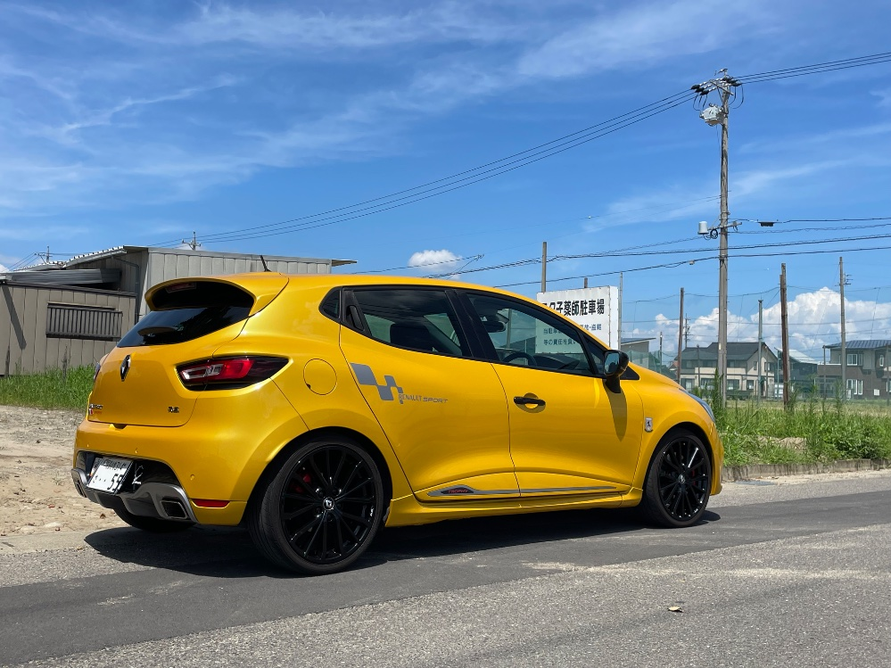 ルーテシアABA-RM5Mに乗っています。2019年式50,000kmエアコン