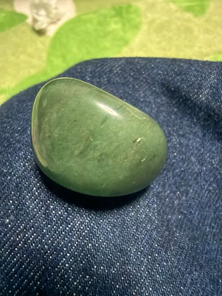 この石はなんの石かわかりますかね？比重は2.36でした。 - 2.3