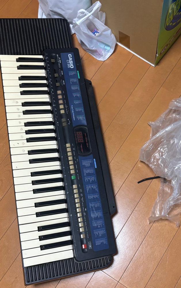 家に眠ってた恐らくCASIOCT-395用のキーボードのスタンドの組