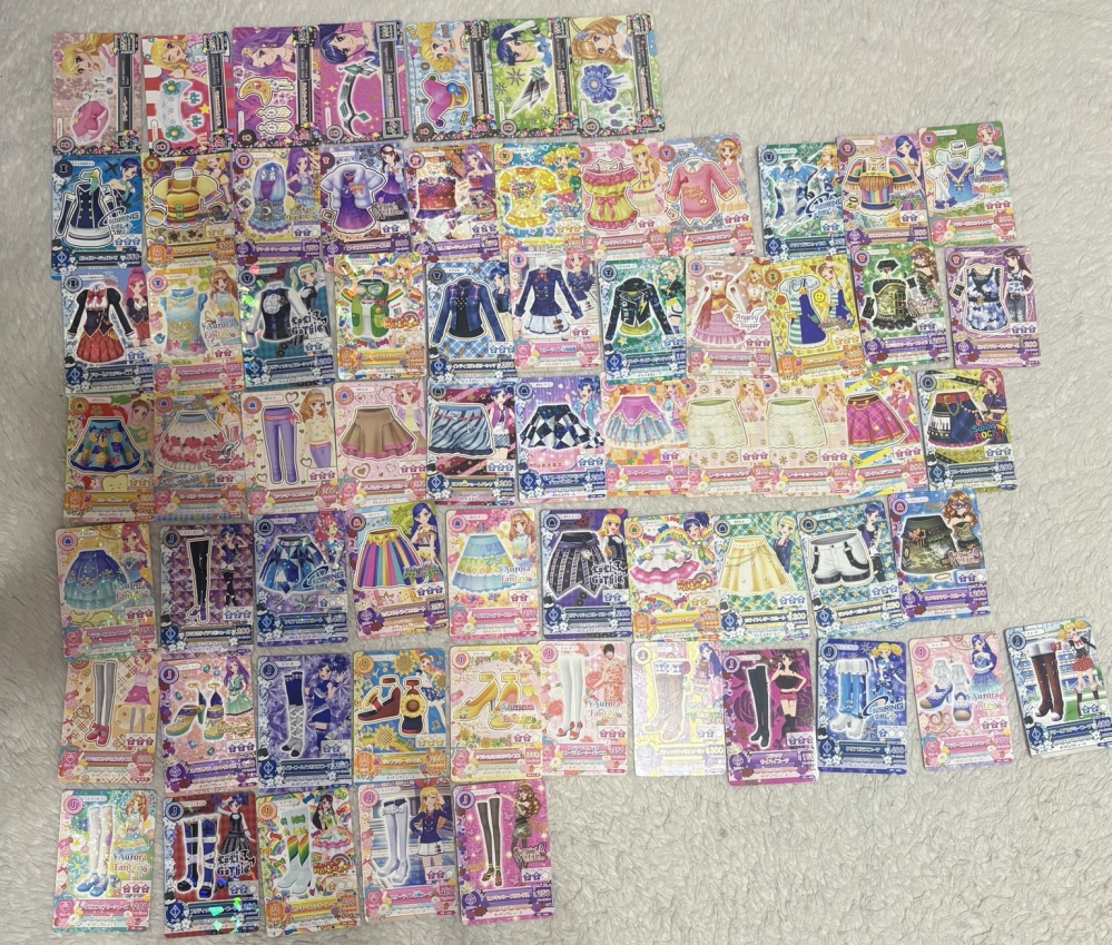 プレミアム レア アイカツ まとめ売り バラ売り希望の場合はコメントまで アイカツカードについてです。メルカリで売ろうと思っているのですが