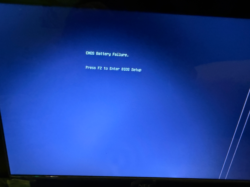 画像のような画面になり、PCが起動できませんBIOSには移行できるのです